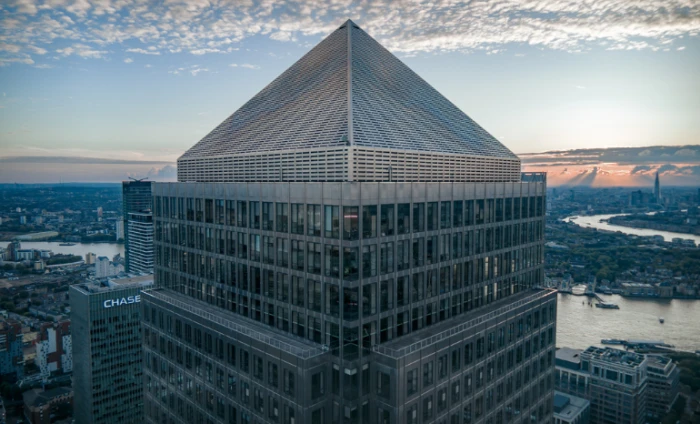 One Canada Square at Canary Wharf, London — the pyramid-topped tower housing UCL School of Management.